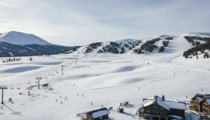 Best Beginner Ski Resorts in America: Where to Learn to Ski